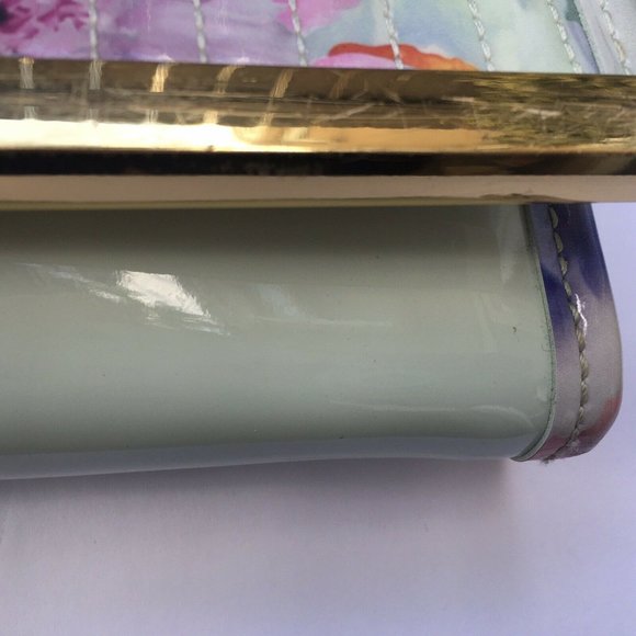 Ted Baker Remah Quilted Floral Crossbody Bag - Picture 2 of 7